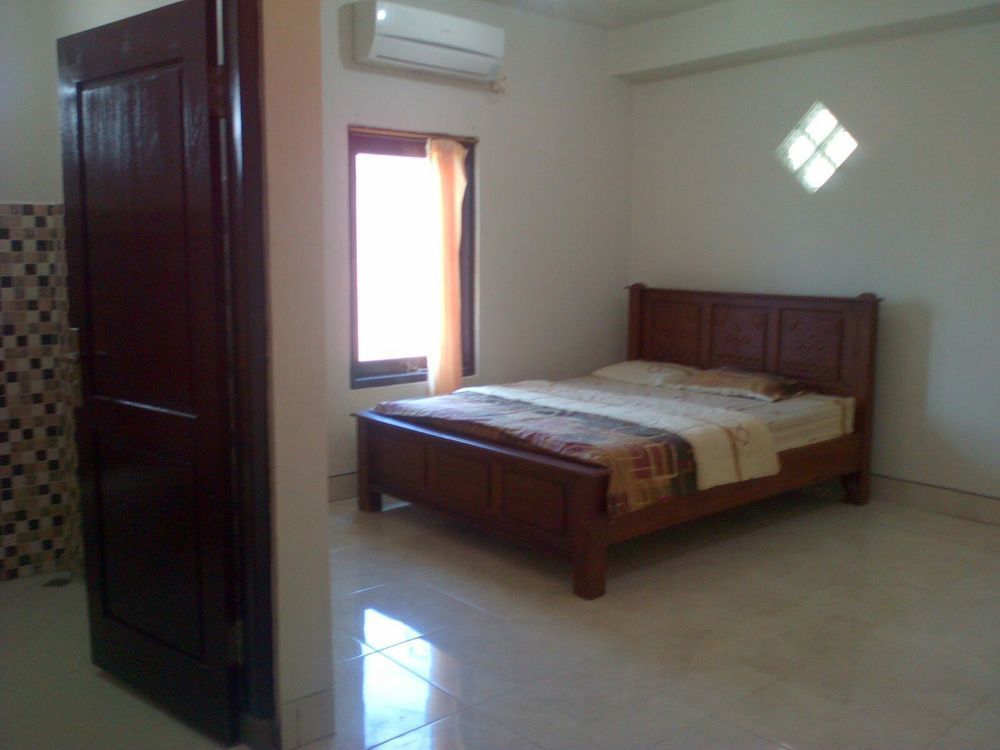 Oyo 586 Hotel Wijaya Kalasan Dış mekan fotoğraf