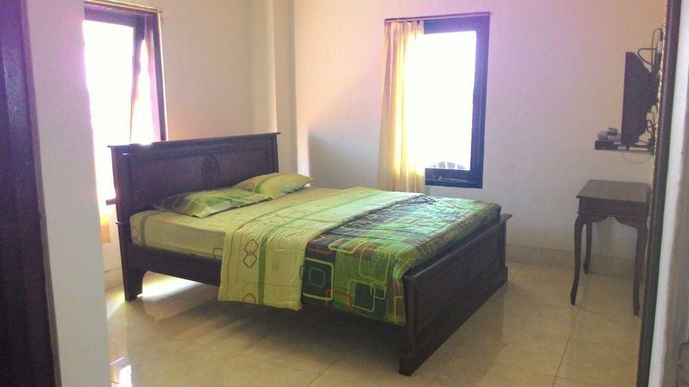 Oyo 586 Hotel Wijaya Kalasan Dış mekan fotoğraf