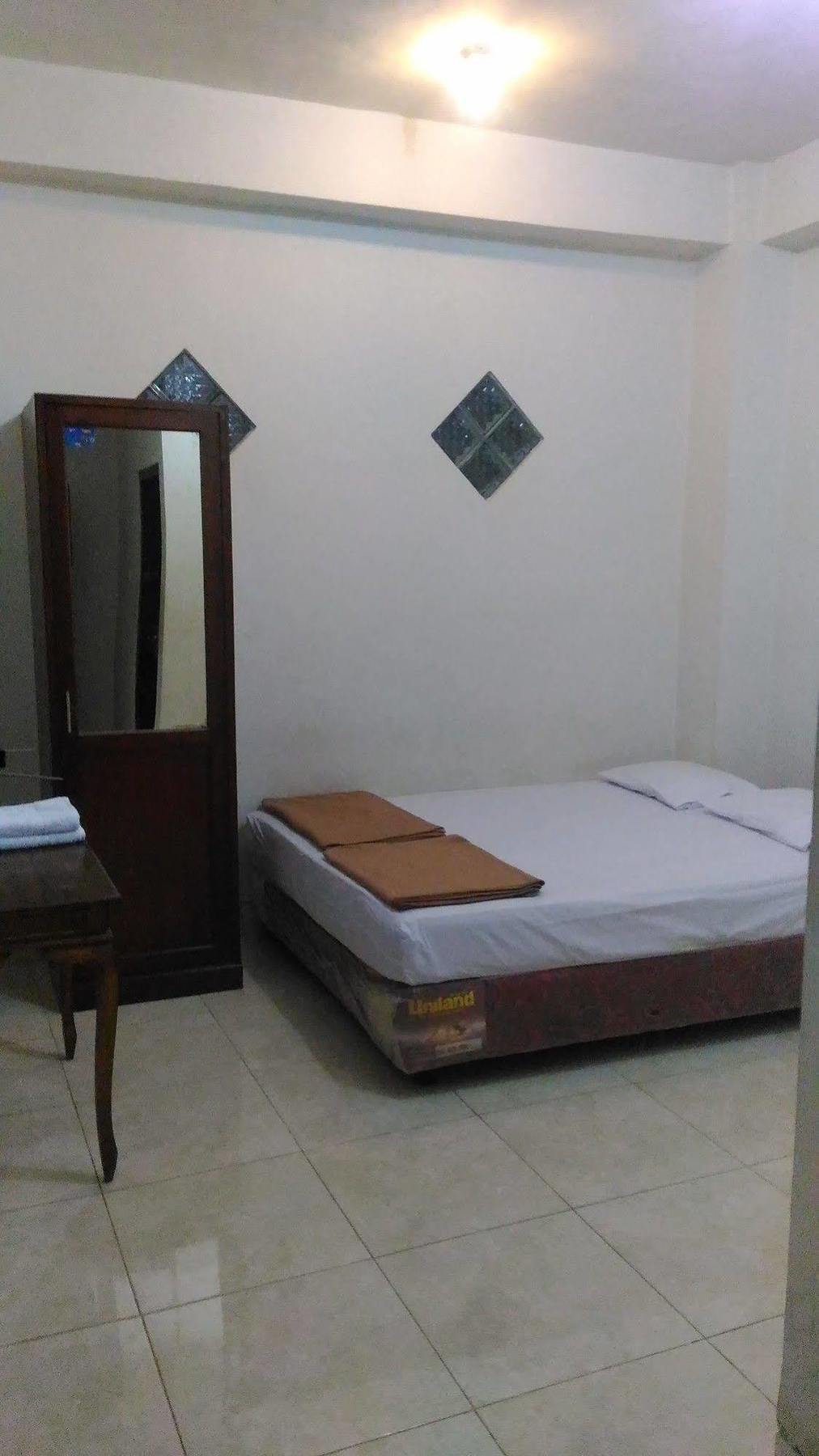 Oyo 586 Hotel Wijaya Kalasan Dış mekan fotoğraf